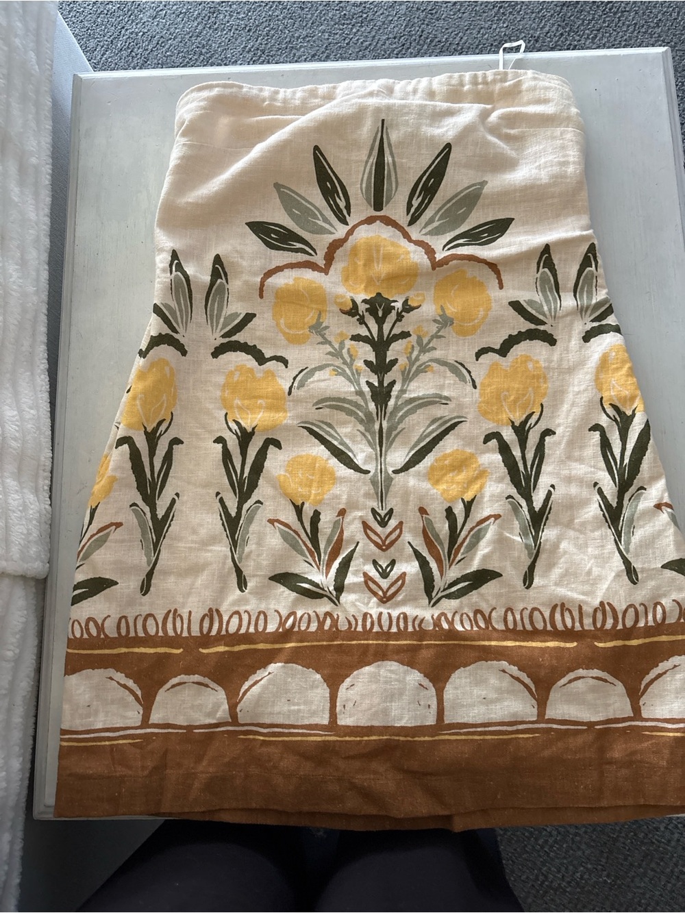 Abercrombie & Fitch Cream A-Line Skirt with Yellow and Brown Floral Print.